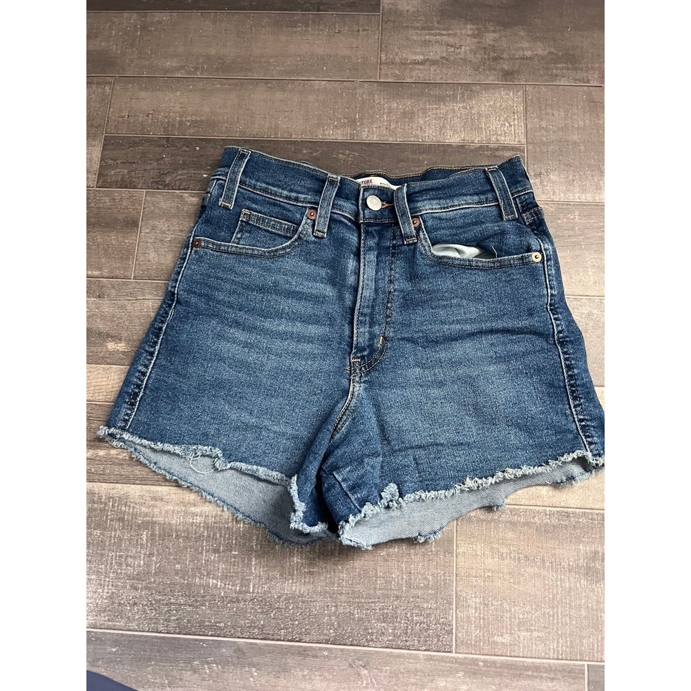 Levi Signature Sz 4 W27 High Waisted Shorts